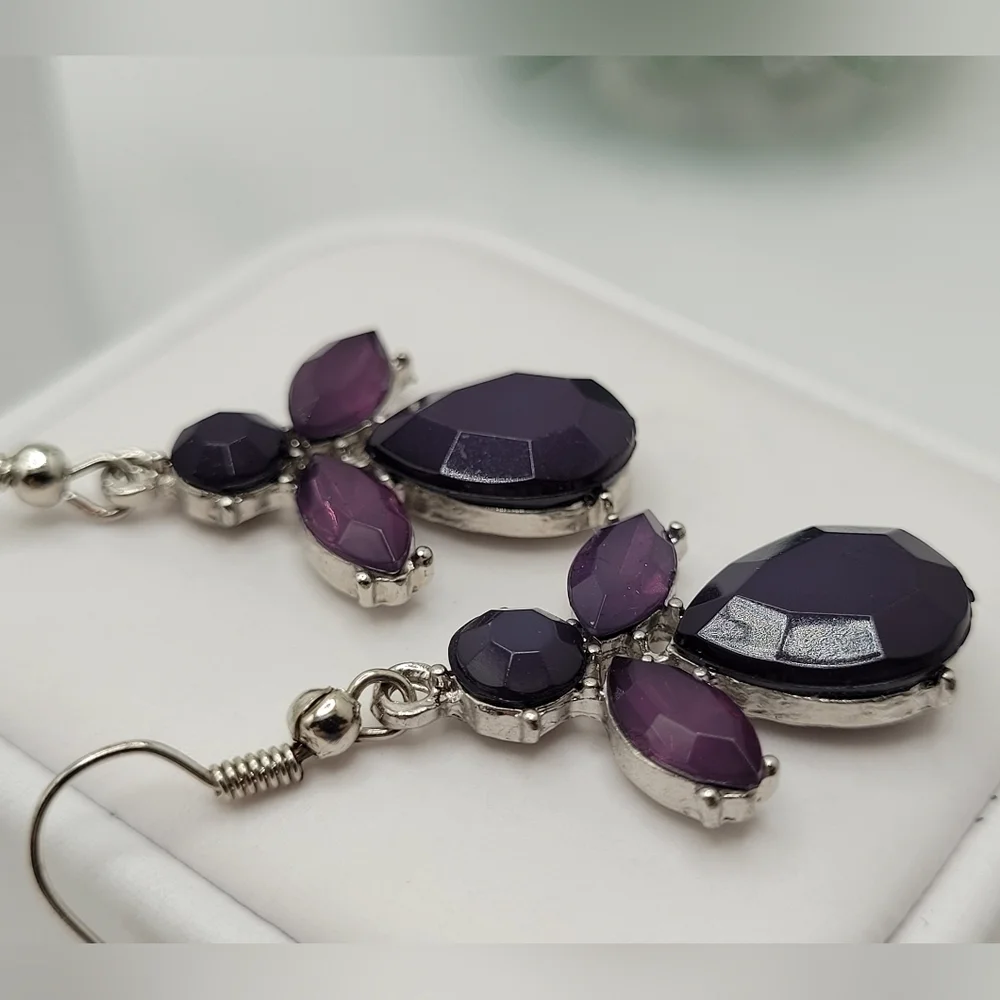 ✨2/$10✨ Purple Cluster Teardrop Silver Earrings - Picture 9 of 10